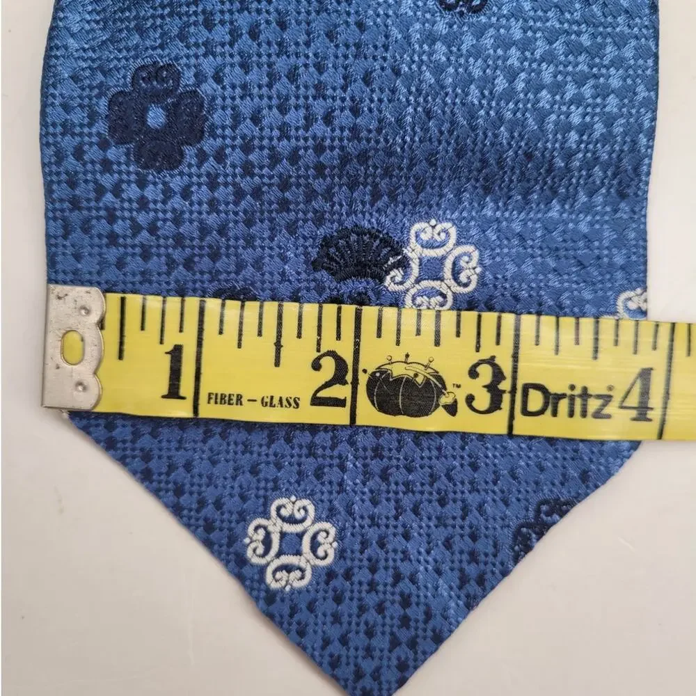 Countess Wara 70s Wide Damask Silk‎ Necktie Retro Statement